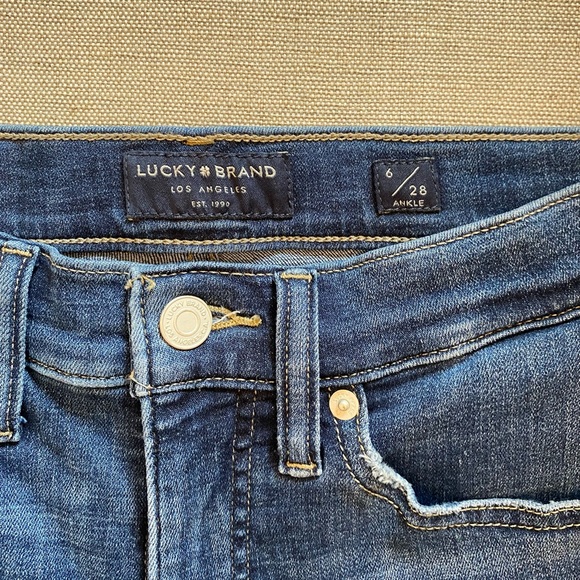 Lucky Brand High Rise Bridgette Skinny Jean - Picture 4 of 7